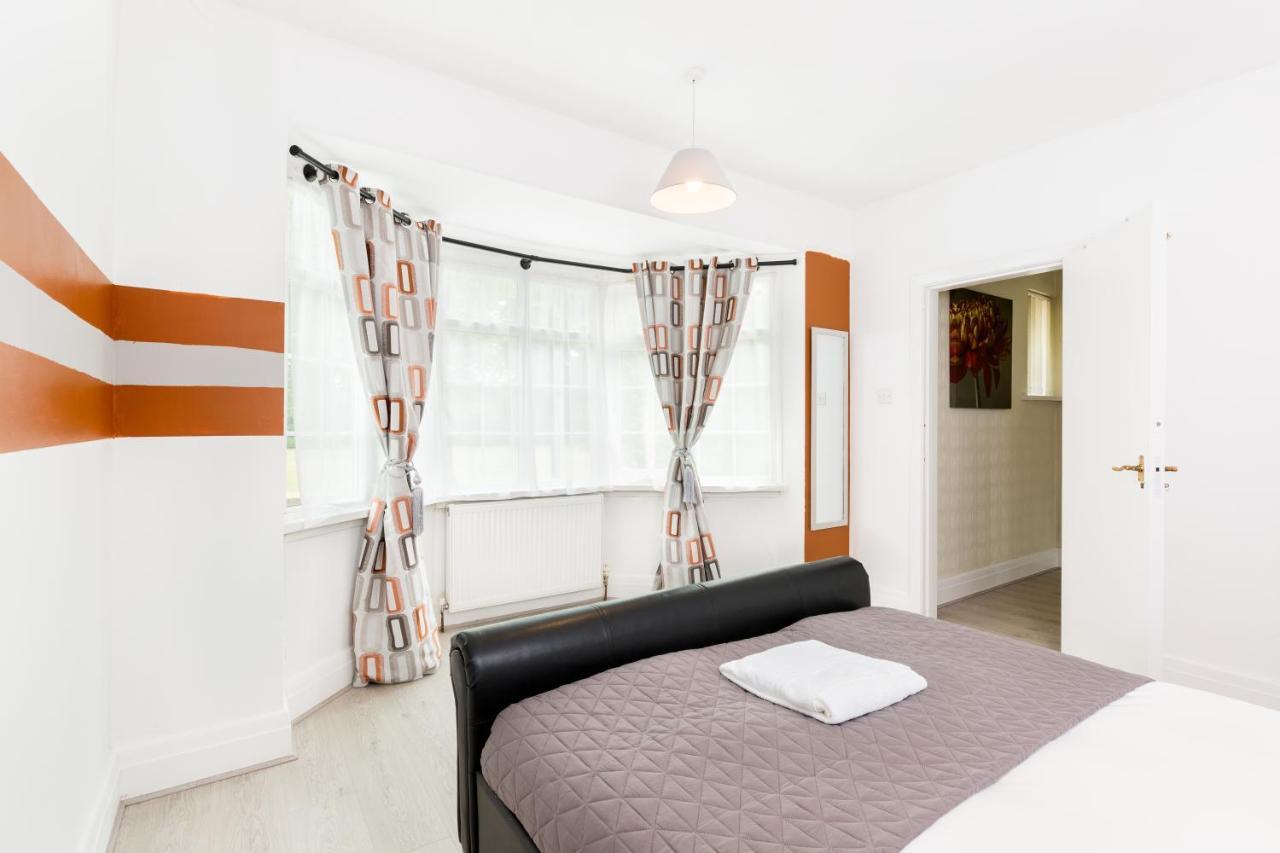 Beautiful 6 Bedroom House For 17 Guests Next To Edgbaston Stadium Birmingham Dış mekan fotoğraf