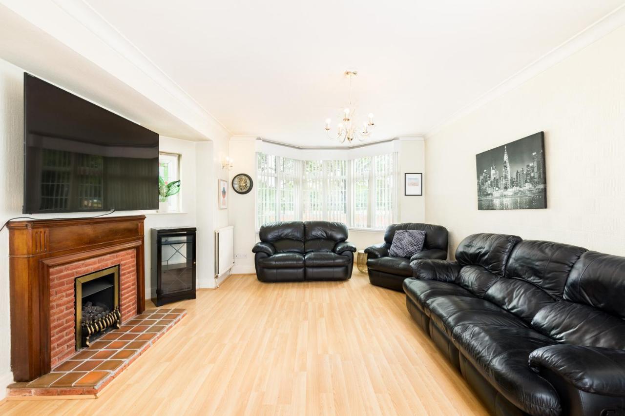 Beautiful 6 Bedroom House For 17 Guests Next To Edgbaston Stadium Birmingham Dış mekan fotoğraf
